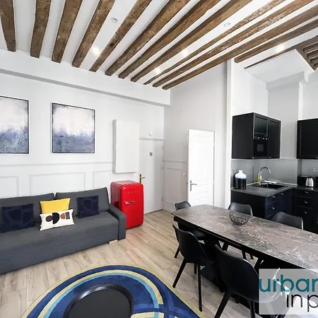 Апартаменты 44 - Pretty 2 Bdr Flat In